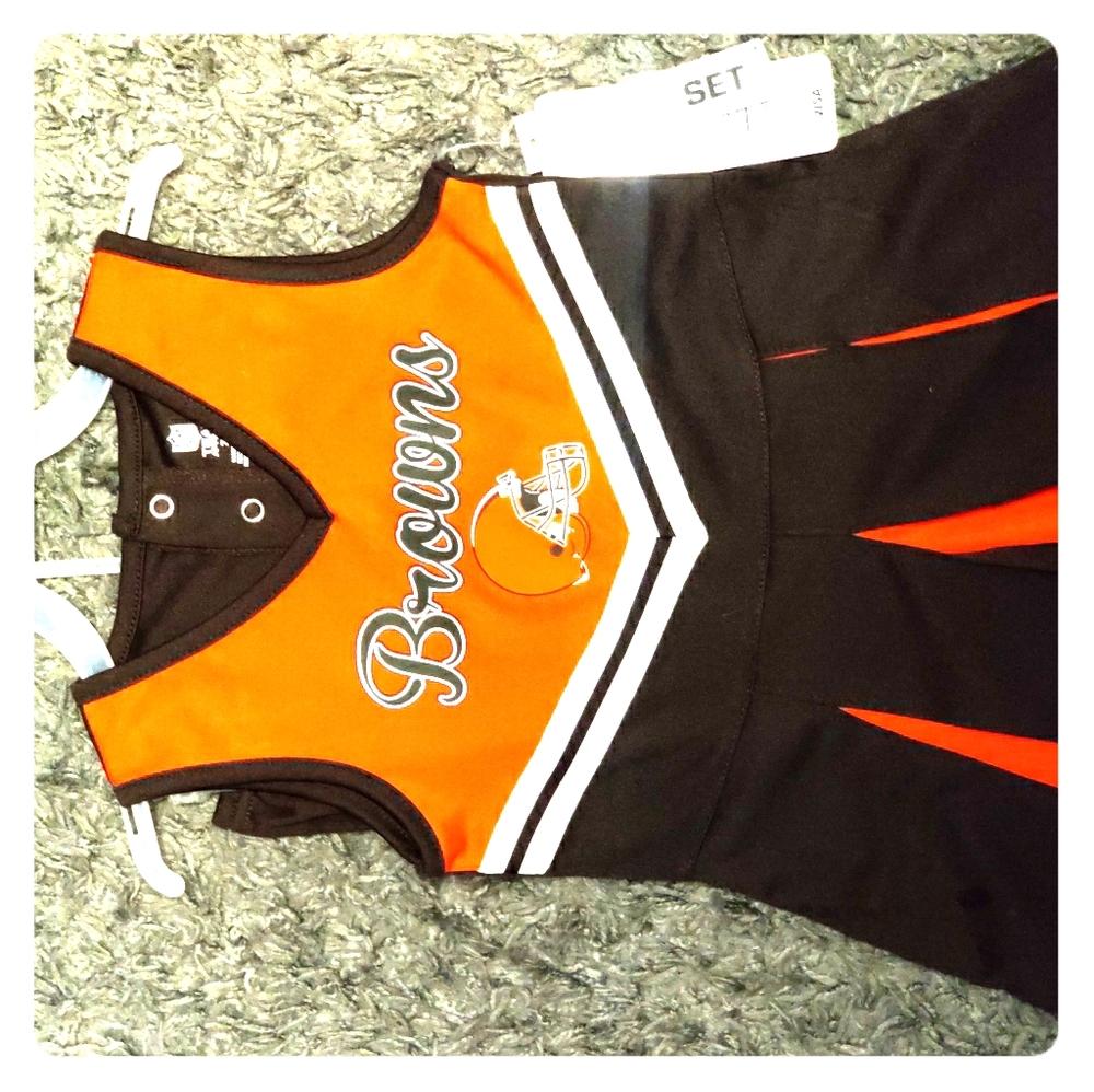 Browns outfit